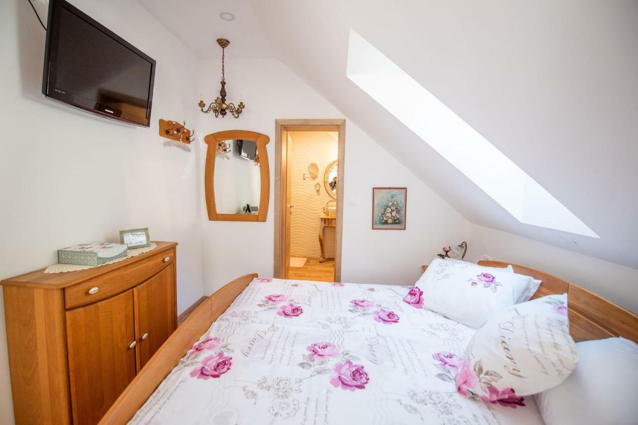 Apartmaji Urska Laško Εξωτερικό φωτογραφία
